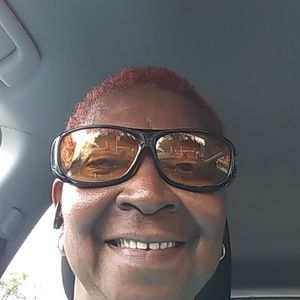 Meet your Posher, Glenda